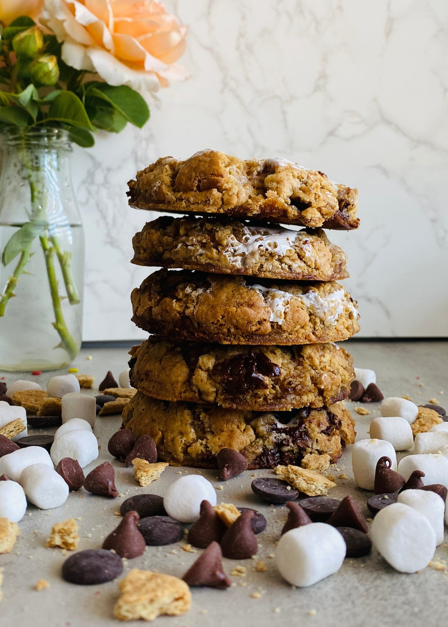 August Variety Cookie Box